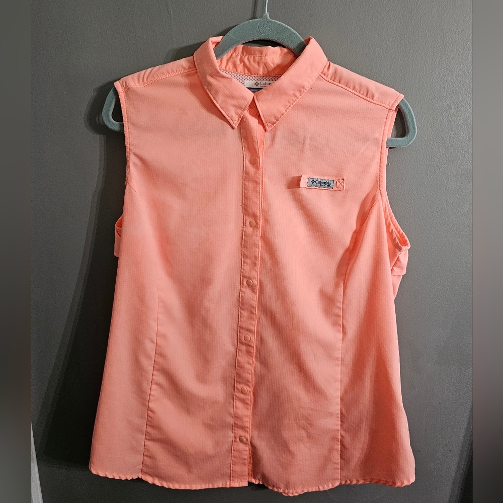 Columbia Women's Button Down Coral Shirt